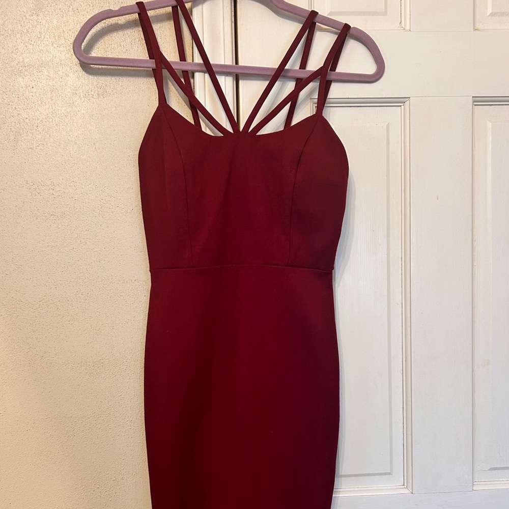 Burgundy Solemio Dress Elegant Neck and Strap-lines